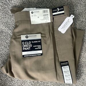 Men’s Haggar tan dress pants